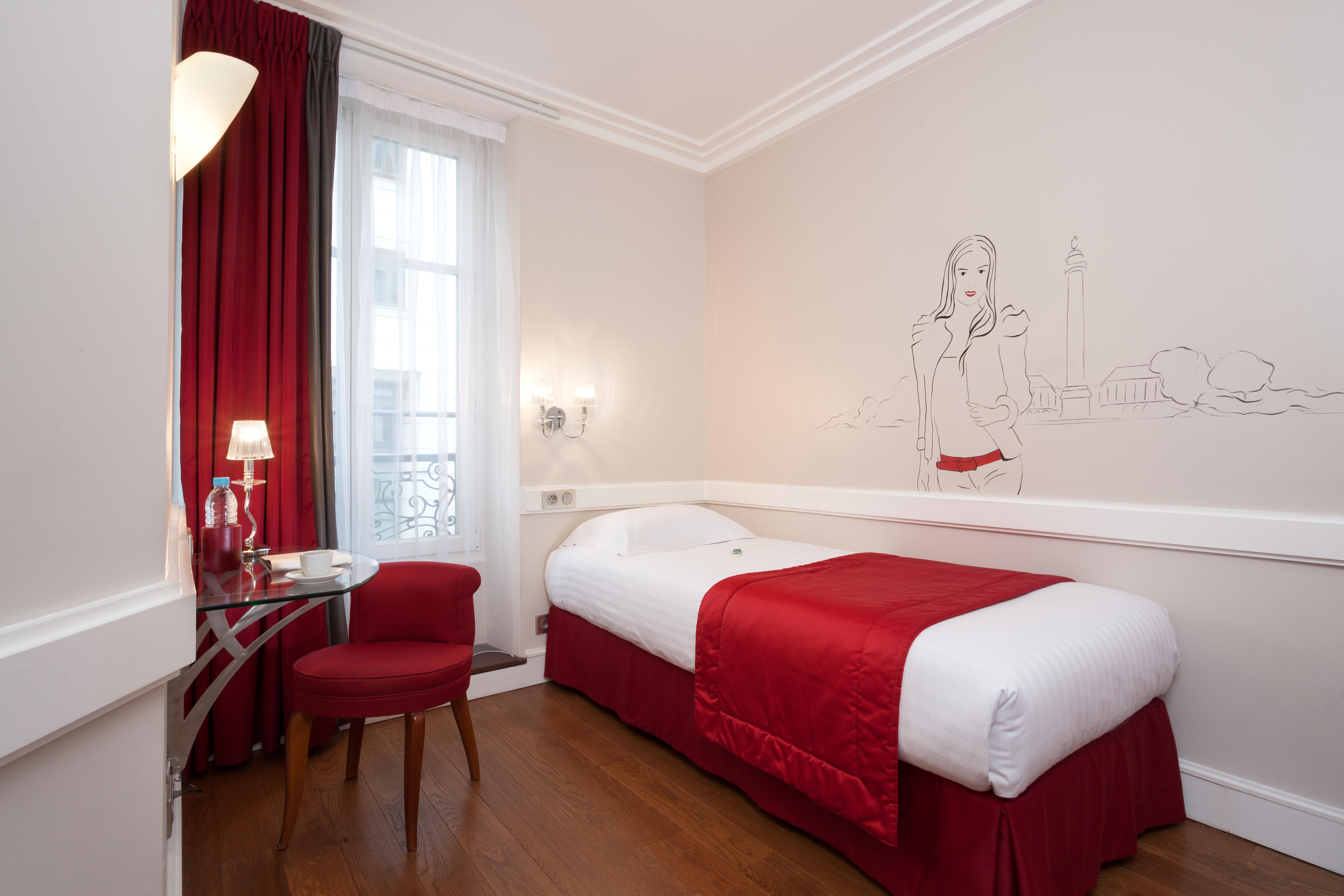 Hotel Sleeping Belle - Gare De Lyon Bastille Paris Exterior photo